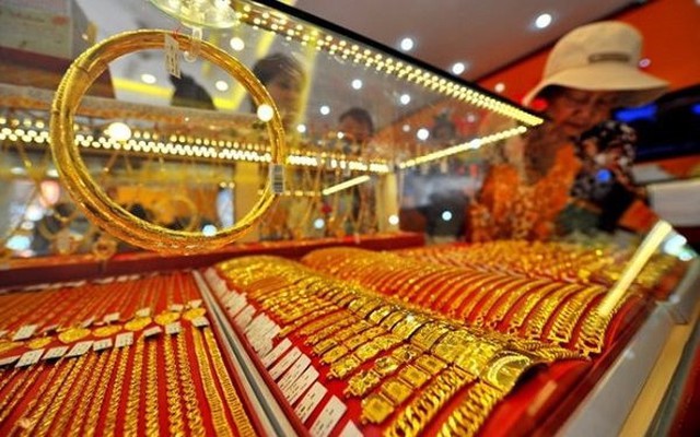 Nên mua vàng hay mua nhà: Đầu tư nào hiệu quả hơn?